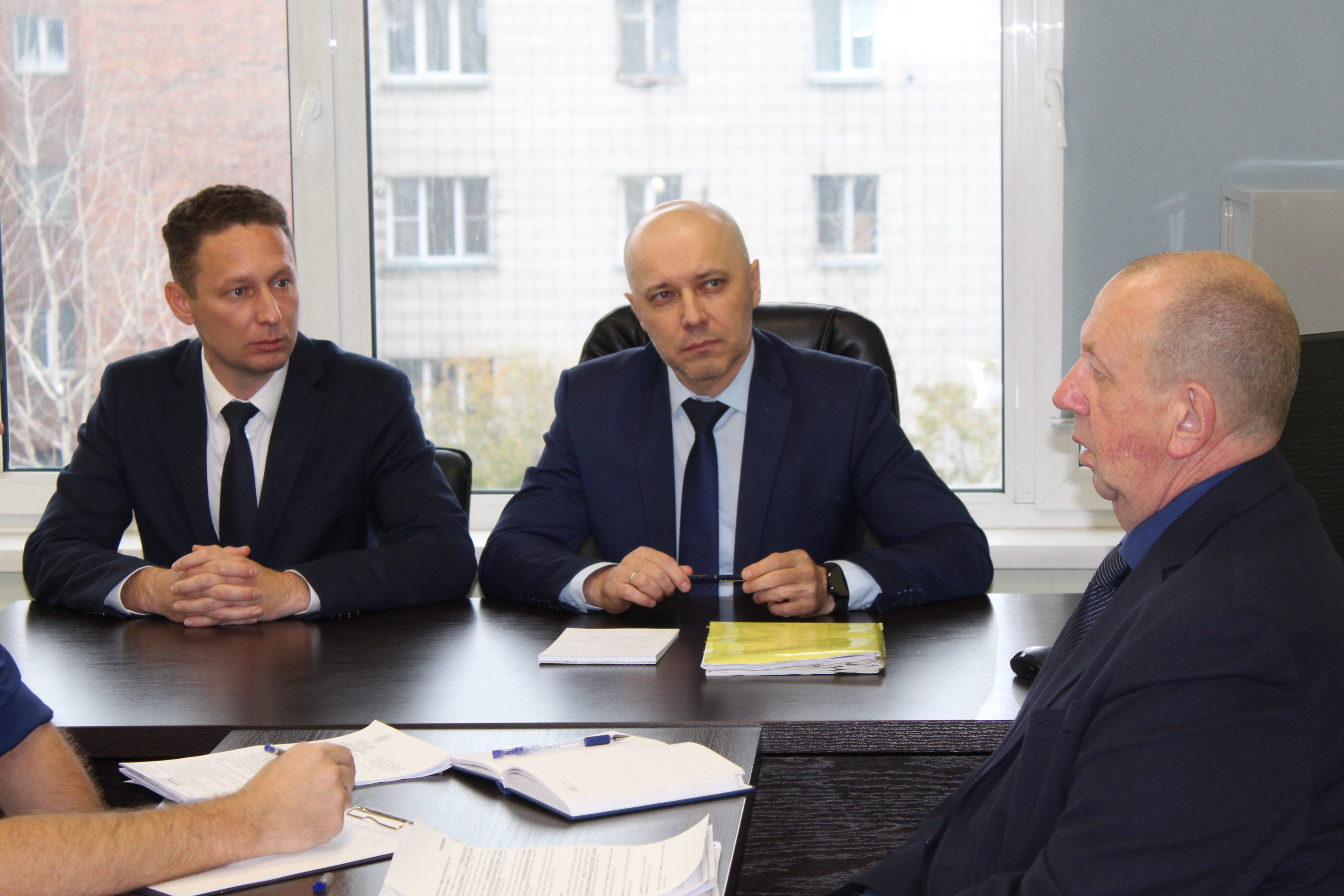 Рабочий визит Сергея Игонина в МТУ Ространснадзора по СФО